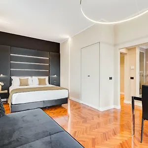 Διαμέρισμα Frattina High-end