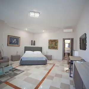 Πανσιόν Imhome - Cadorna House